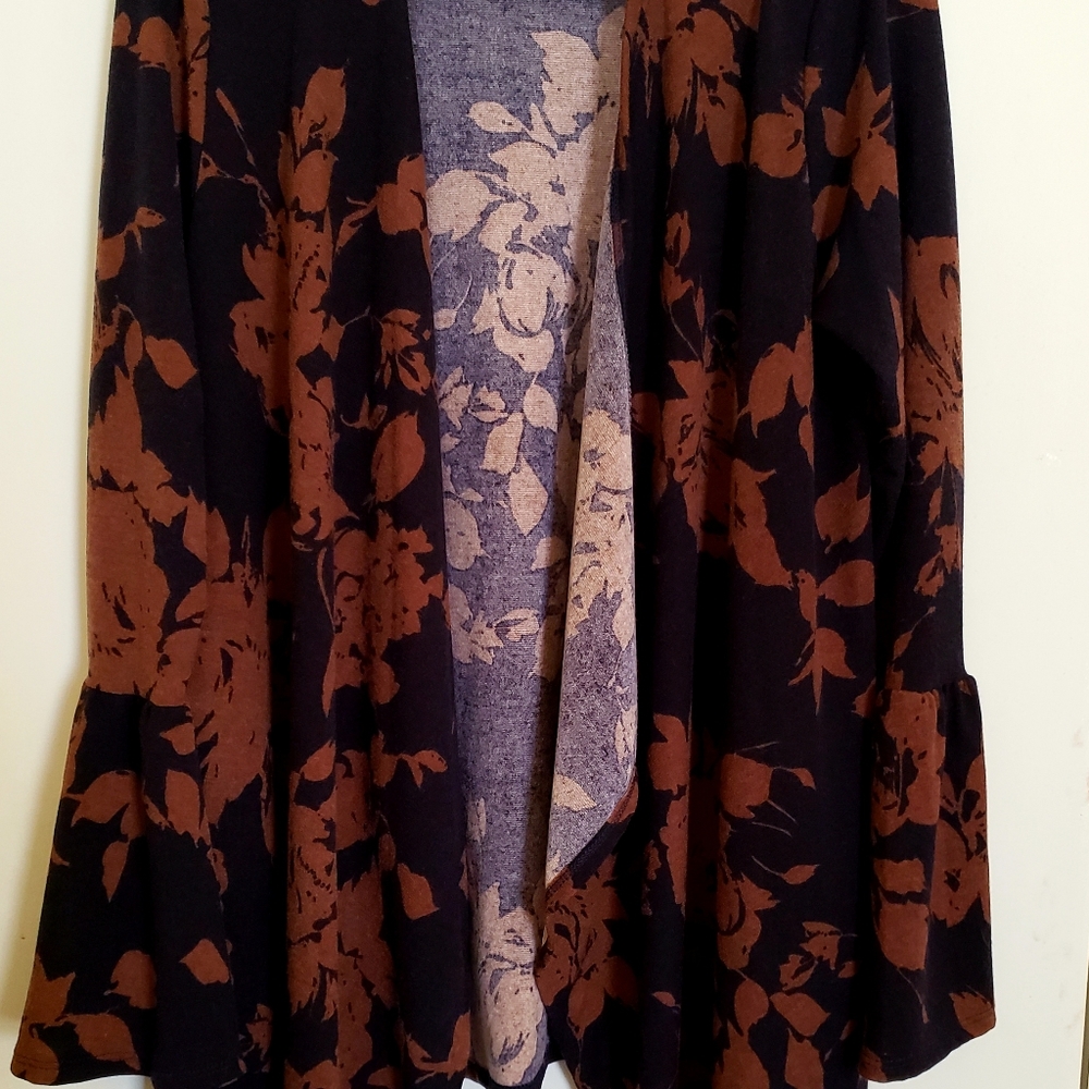 Floral Tee Shirt Cardi